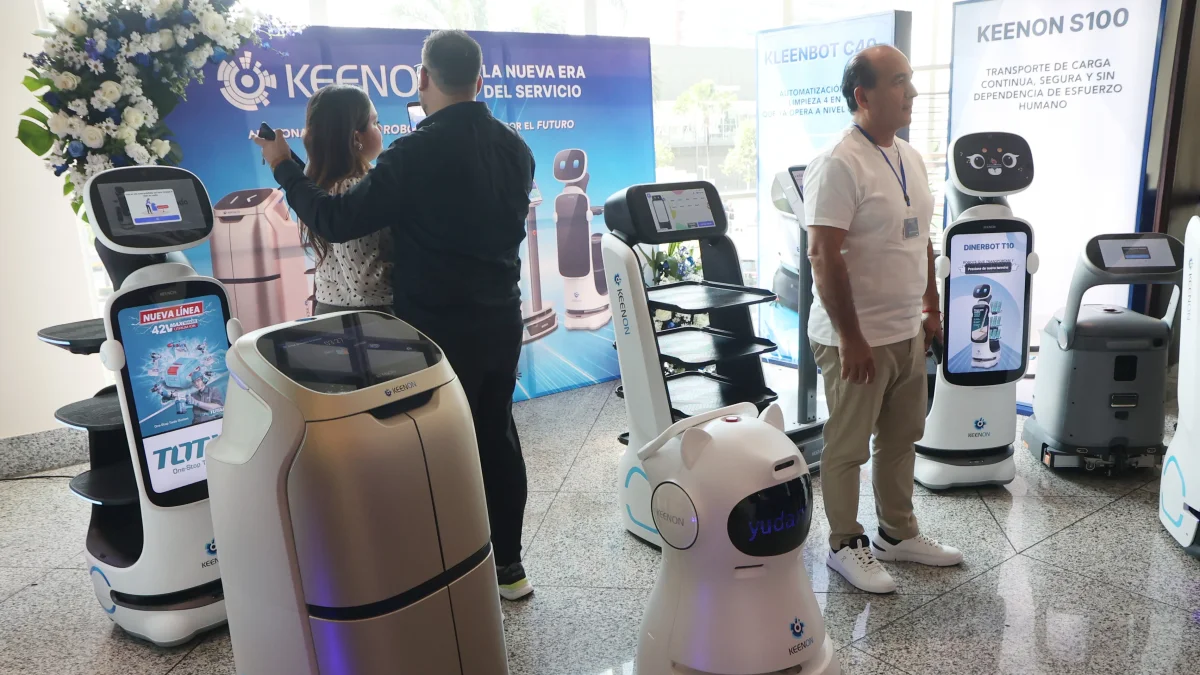 La presentación de los robots Keenon.