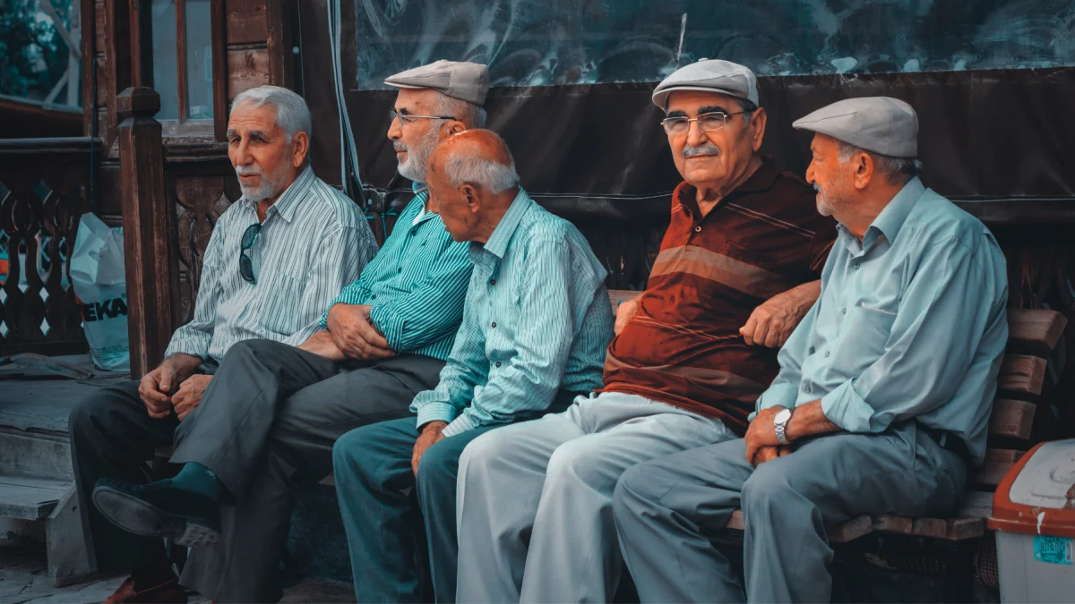 Referencial. Adultos mayores reciben atención prioritaria en programas sociales del Gobierno.