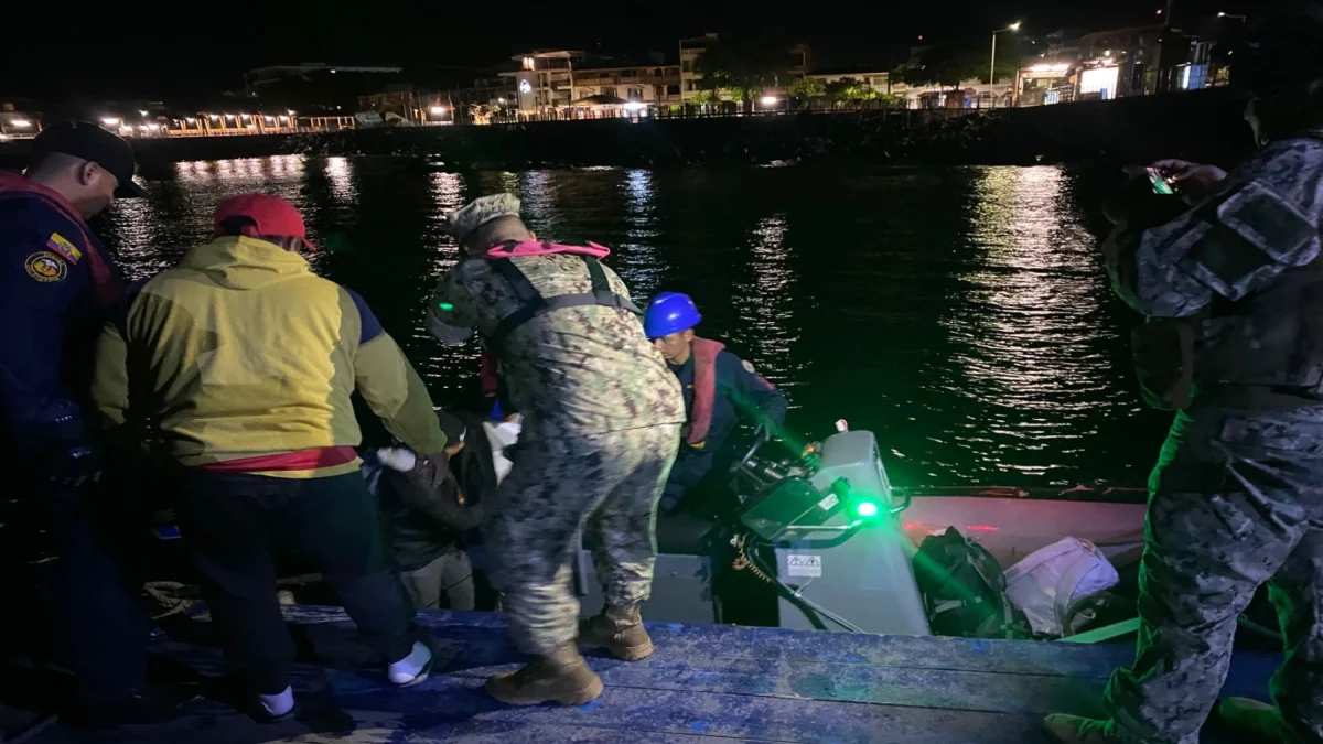 Una llamada al ECU911 permitió salvar a pescador mordido por un tiburón.