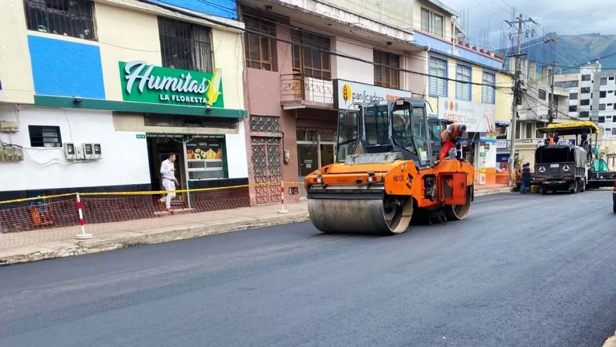 Municipio de Quito interviene La Floresta con rehabilitación vial y cambios de redes
