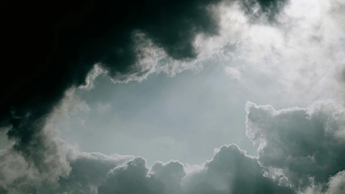 El Inamhi prevé cielos parcialmente nublados en varias regiones del país, con lluvias aisladas en la Costa.