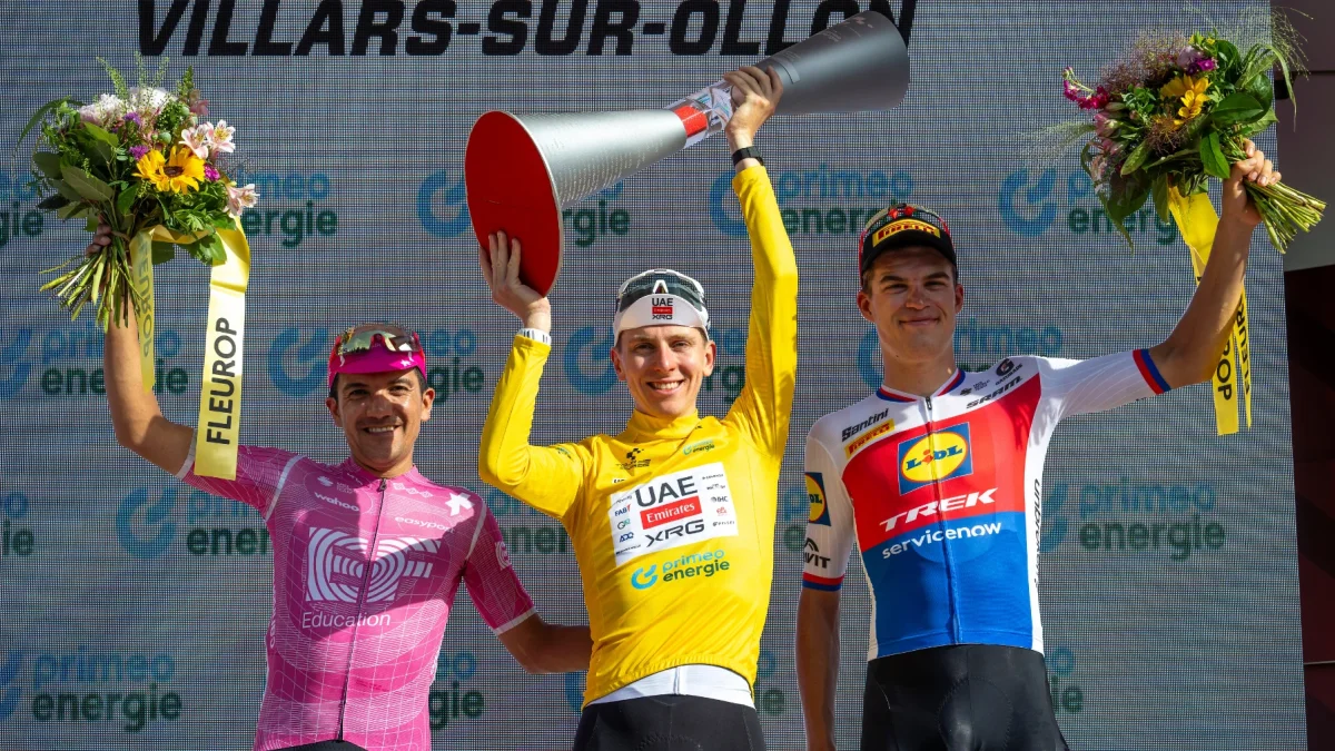 El podio del Tour de Suiza estuvo conformado por Tadej Pogačar como campeón, Richard Carapaz en el segundo lugar y Mathias Vacek en la tercera posición.