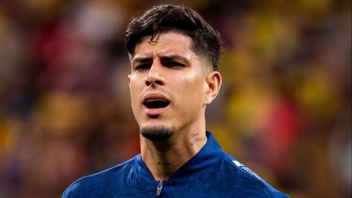 Hincapié es uno de los referentes en la defensa tricolor.