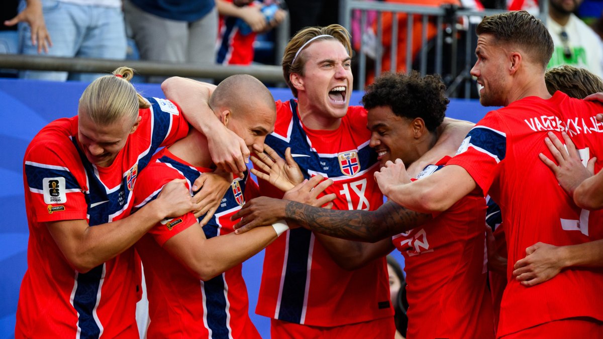 La Selección de Noruega busca la clasificación a la siguiente fase.