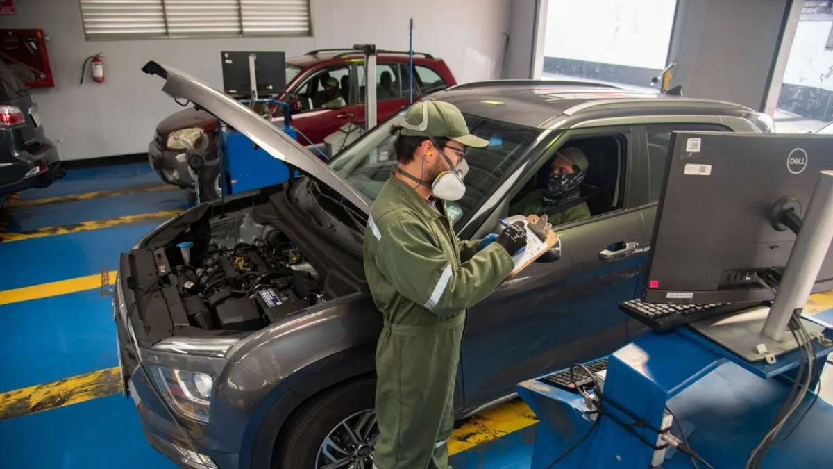 El proceso de matriculación en Quito continúa según AMT; junio exige revisión técnica vehicular para vehículos con placa terminada en 5.