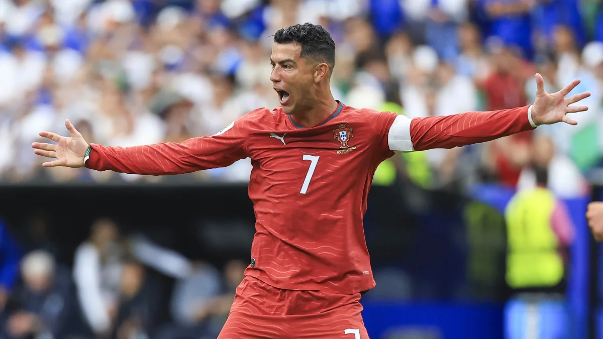 Cristiano Ronaldo reacciona en el duelo entre Portugal y Uzbekistán, en el Mundial 2026.