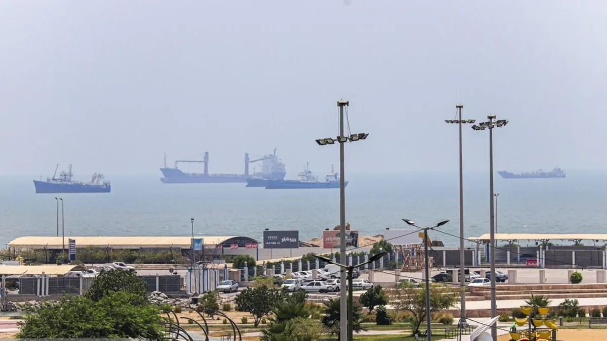 La Autoridad del Golfo del Estrecho Pérsico, creada por Irán, informó que los buques que quieran cruzar el estrecho de Ormuz deben seguir informando a la República Islámica.