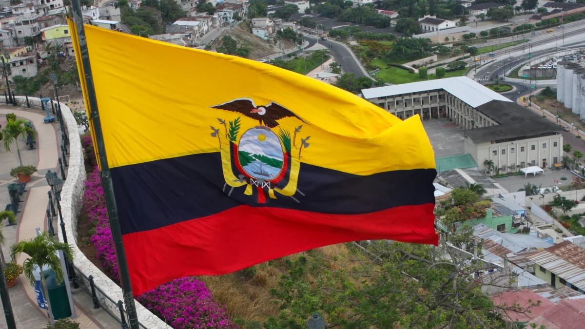 La preparación de diplomáticos es fundamental para representar y defender los intereses del Ecuador en el mundo.
