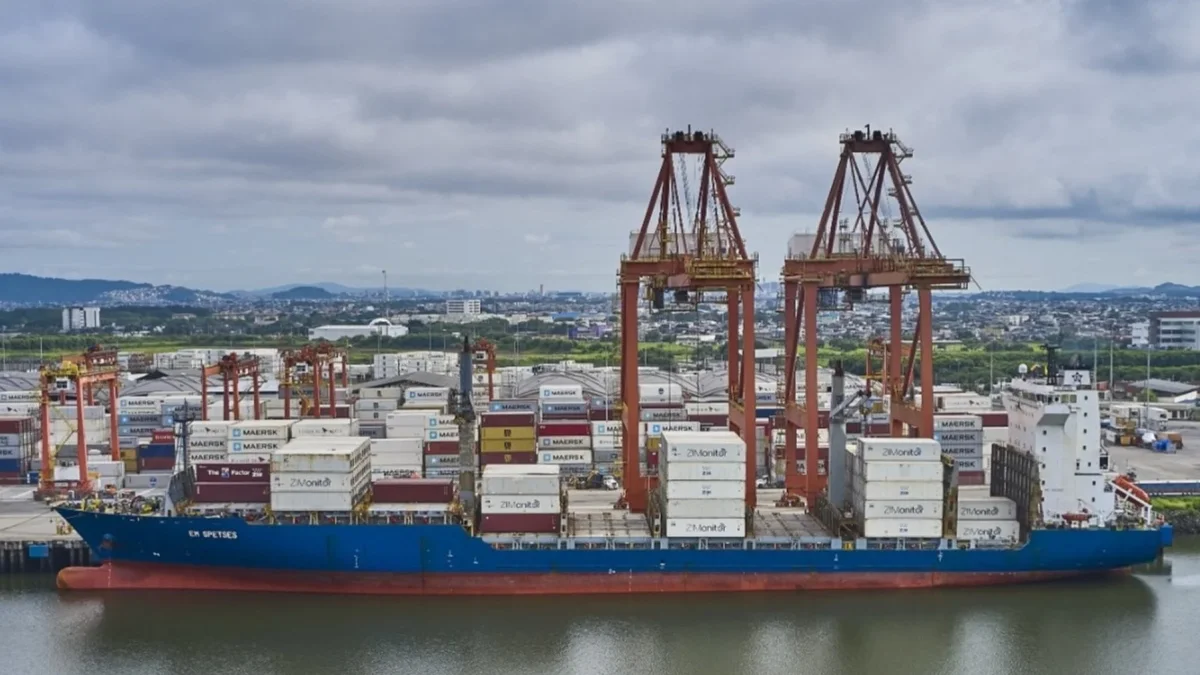 Las exportaciones avanzaron 1,7 %, impulsadas por mayores ventas de camarón elaborado y minerales.