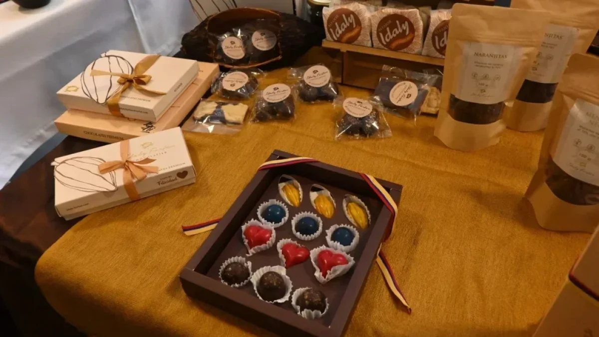Quito vive la Feria del Chocolate con catas, concursos y productos derivados del cacao y café ecuatoriano.