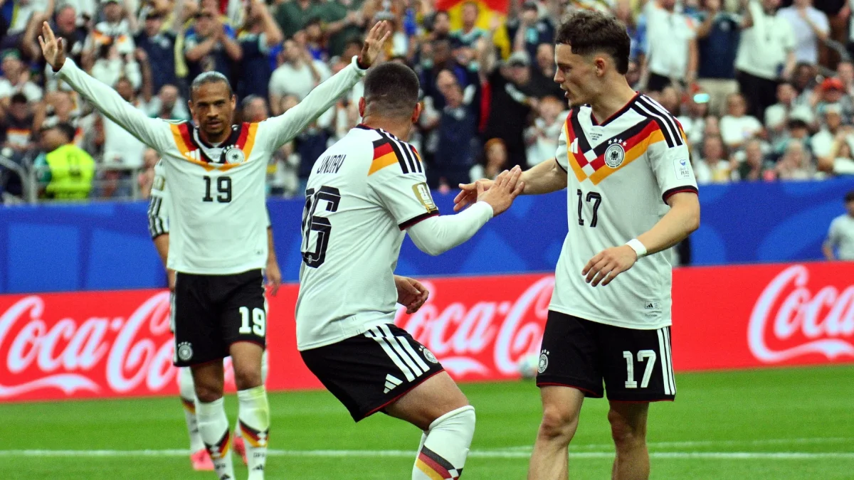 Deniz Undav de Alemania (C) celebra marcar el 6-1 con su compañero Florian Wirtz durante el partido de la fase de grupos de la Copa Mundial de la FIFA 2026.