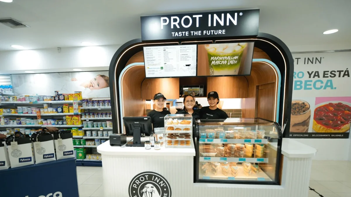La alianza de Fybeca y Prot Inn permitirá que la pastelería funcione dentro de la farmacia.