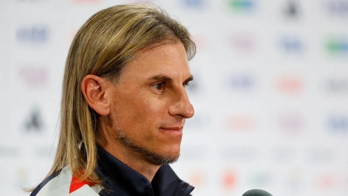 El técnico argentino Sebastián Beccacece dirigió hasta dieciseisavos a la selección ecuatoriana de fútbol.