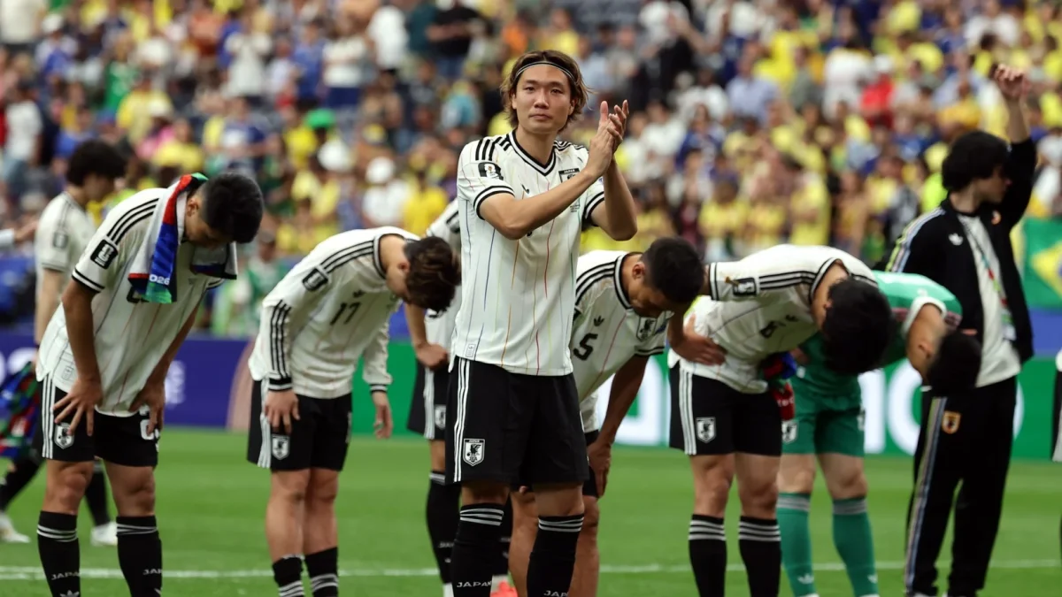 Jugadores de Japón reaccionan tras el partido de dieciseisavos de final de la Copa Mundial de la FIFA 2026 entre Brasil y Japón, en Houston, Estados Unidos, el 29 de junio de 2026.