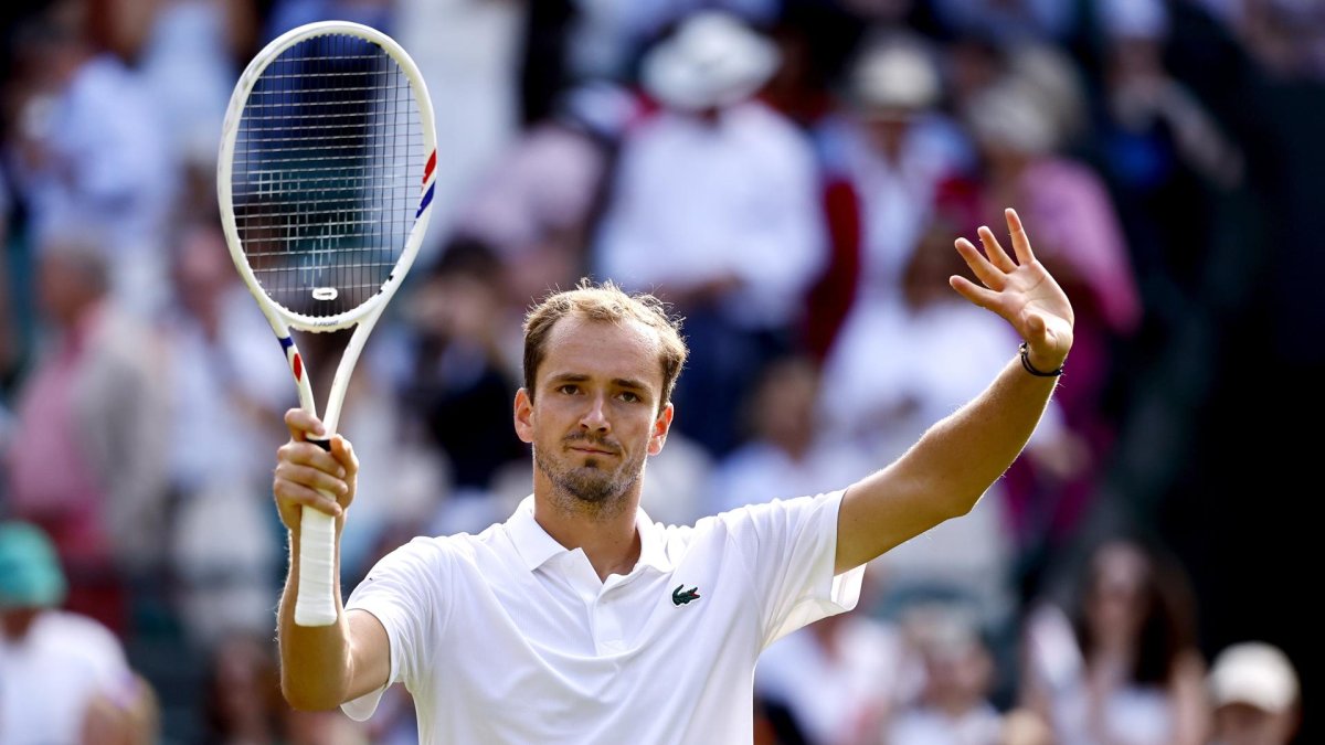 El ruso Daniil Medvedev, número 9 del mundo, tras ganar al coata Marin Cilic en primera ronda de Wimbledon, Londres, Reino Unido
