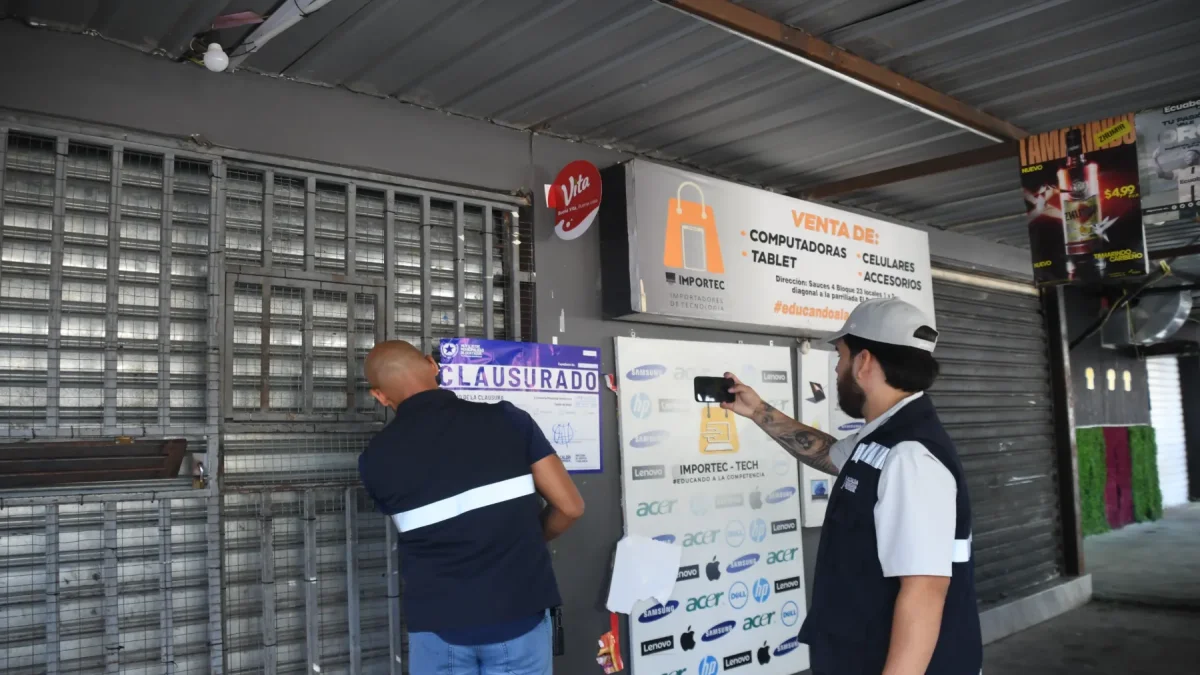 Operativo en Sauces deja 38 locales clausurados por falta de permisos municipales.