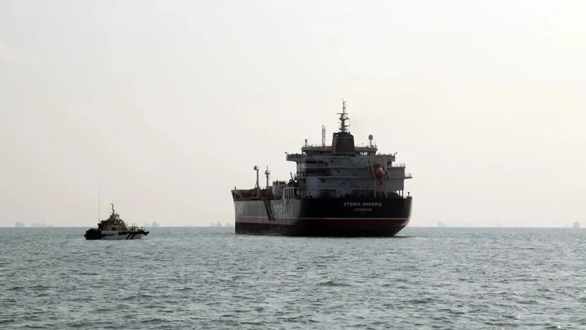 Todavía hay tensión en el estrecho de Ormuz para que los buques transporten el petróleo.