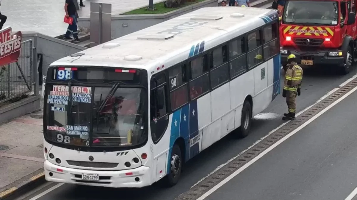 Propuesta. El pasaje se mantendría en 30 centavos durante seis meses, con un subsidio municipal a los transportistas antes de un eventual aumento condicionado a mejoras