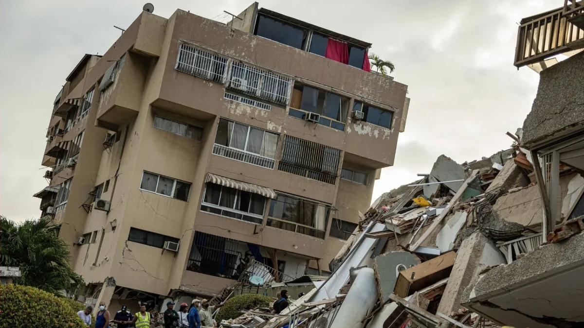 El terremoto en Venezuela y el recuerdo de Manabí nos alertan. Ecuador necesita formatos educativos para que la gente sepa cómo reaccionar ante el caos.