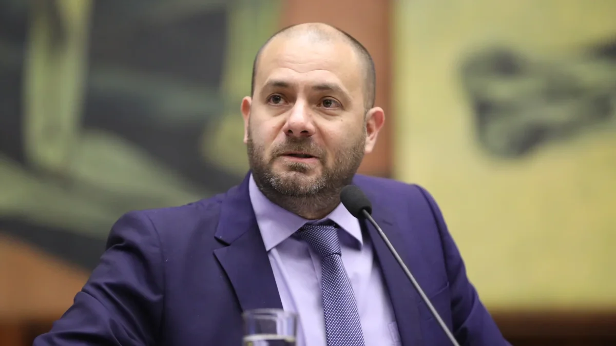Juan Esteban Guarderas fue censurado y destituido por la Asamblea Nacional, en diciembre 2024.