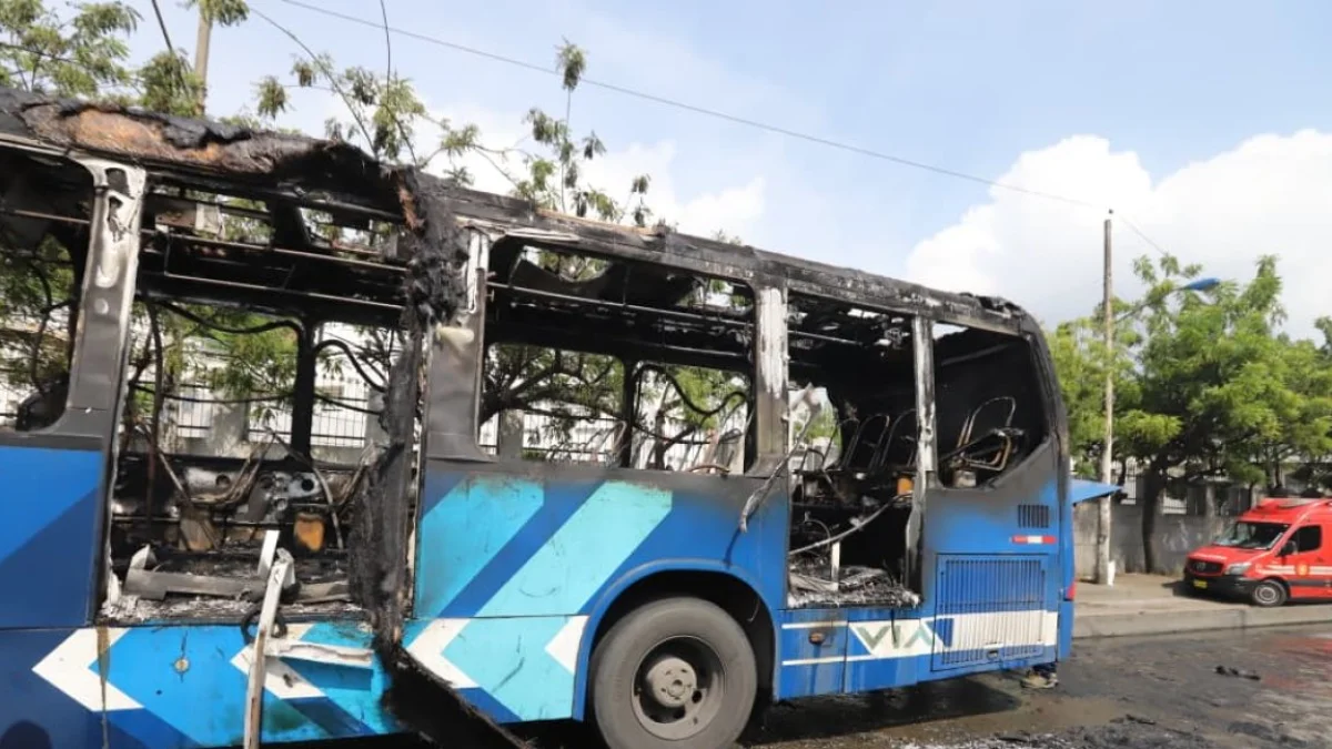 Referencia. No es primera vez que ocurre un incendio en bus de la Metrovía.