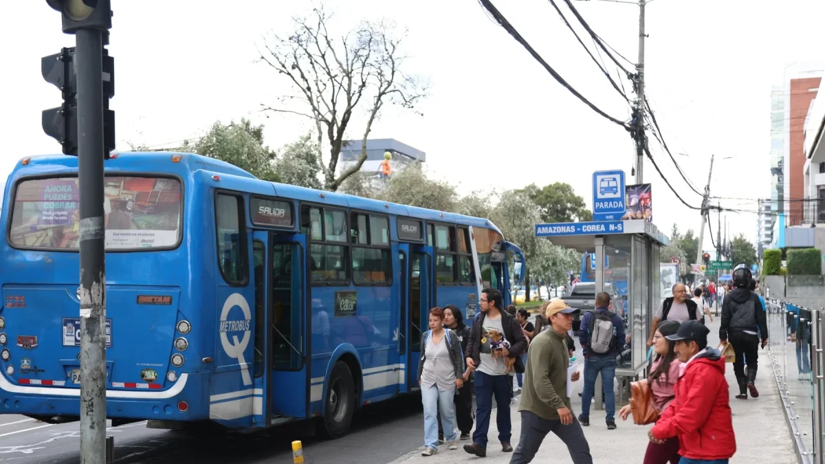 El transporte público habla de una grave crisis e imposibilidad de solventar costos de operación.