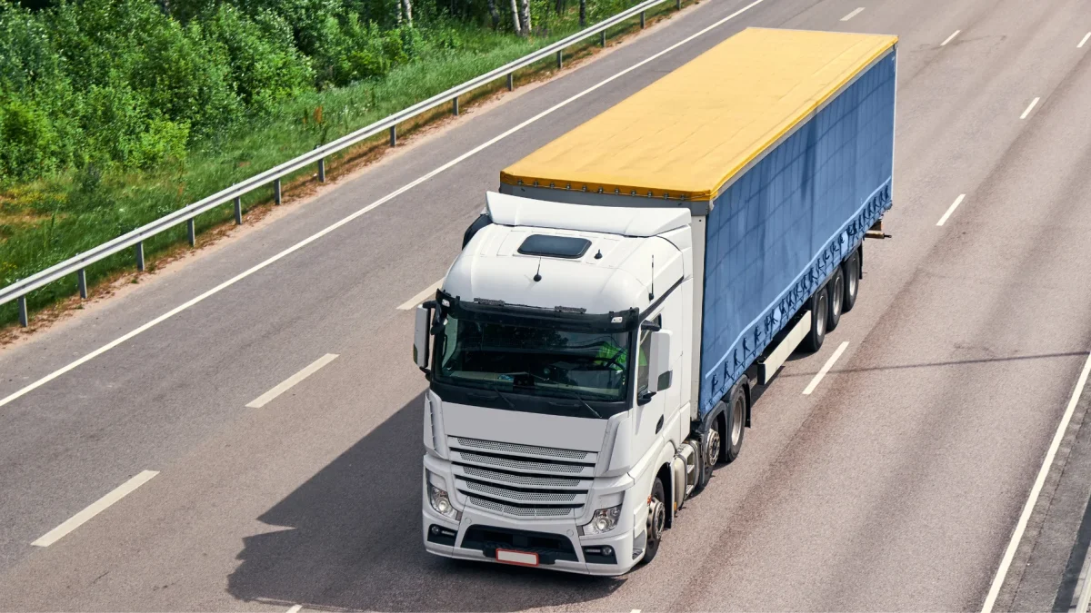 El sector del transporte de carga en Ecuador enfrenta cambios en sus tarifas tras la eliminación del subsidio al diésel, lo que ha generado pedidos de una metodología técnica para fijar precios.