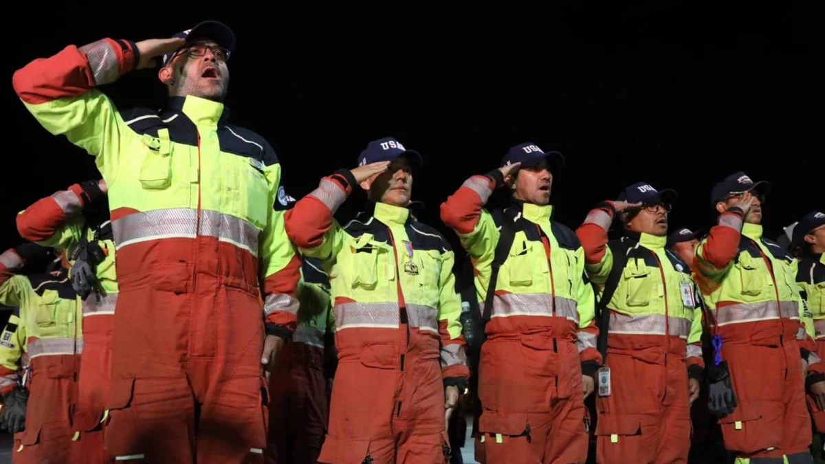El equipo USAR ECU - 01 aterrizó en Latacunga la noche del 2 de julio.