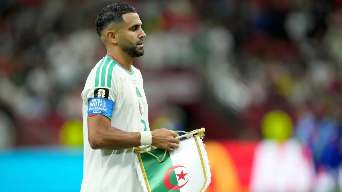 Riyad Mahrez, capitán argelino, antes del partido del Mundial de la FIFA 2026 entre Suiza y Argelia.