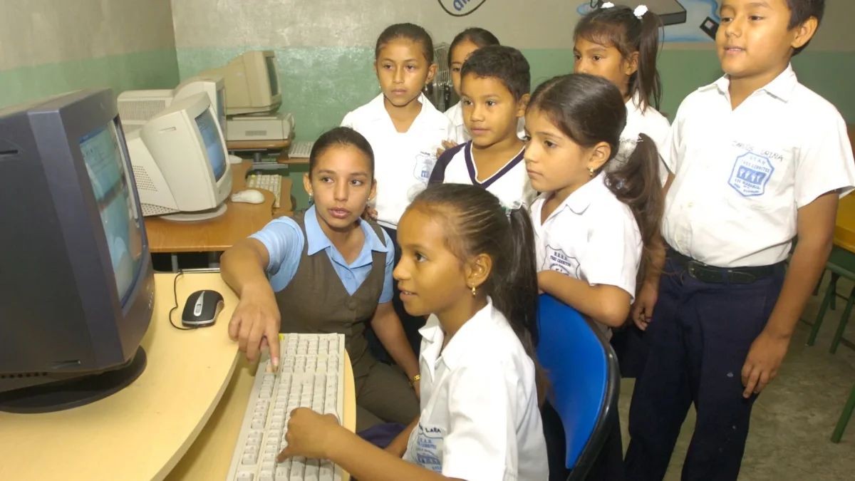 Cuando los valores se retiran, postergados por los ‘buenos resultados’, hay que pensar en el Ecuador que queremos vivir, o mejor, que dejaremos a nuestros hijos y sus descendencias.
