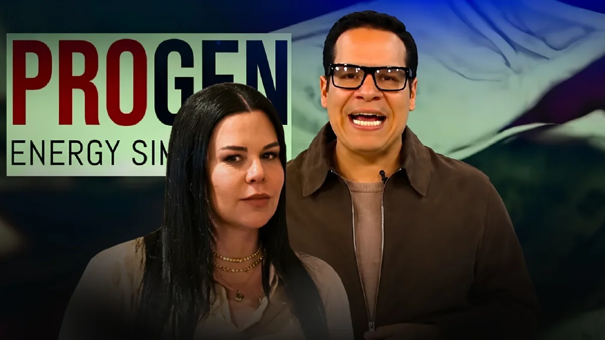 El vínculo familiar real de karla Saud, aunque lejano, es con el secretario de la Administración Pública, José Julio Neira. Son primos en segundo grado.