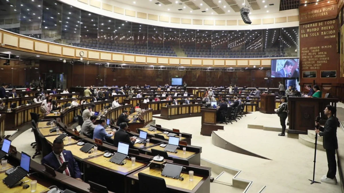 El Pleno de la Asamblea Nacional debatirá el informe para segundo debate del proyecto de Ley Orgánica de Extradición, que desarrolla la reforma constitucional aprobada en la consulta popular de 2024.