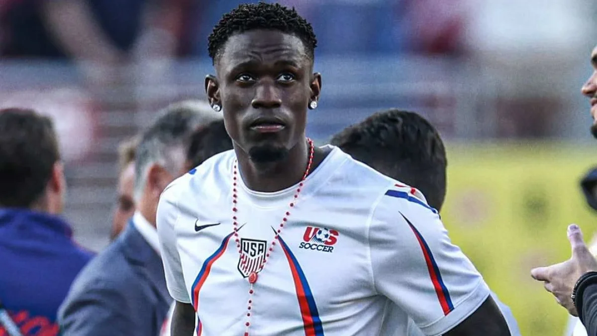 Luego de quedar habilitado por la FIFA, Folarin Balogun podrá disputar los octavos de final con Estados Unidos.
