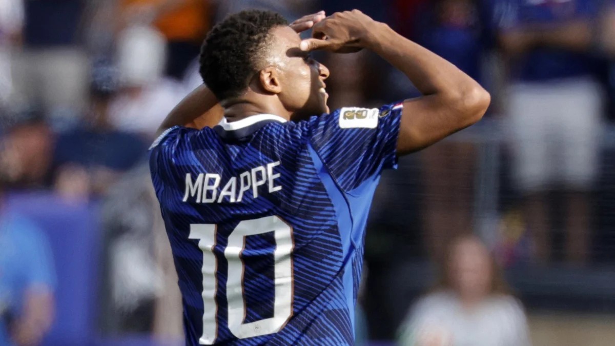 Kylian Mbappé, figura de Francia en el Mundial 2026, respondió a senadora paraguaya.
