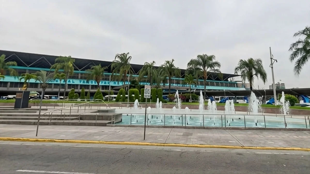 La pileta paisajística de la Terminal Terrestre