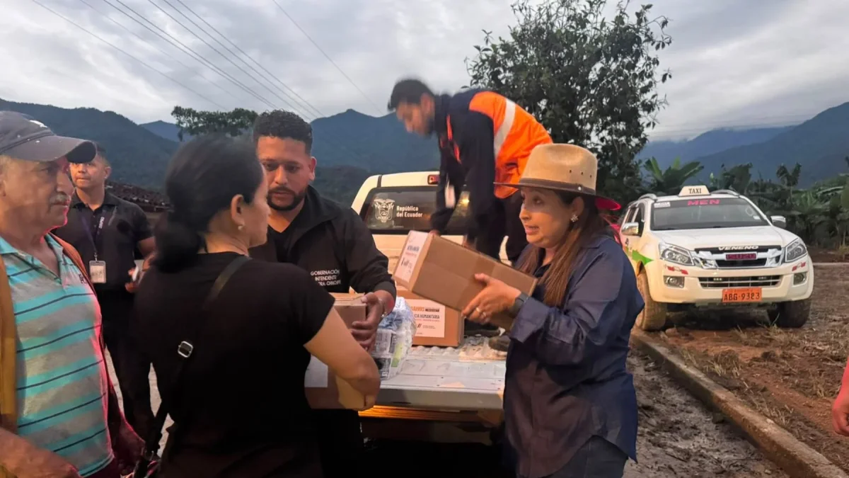 El Gobierno Nacional ha entregado medicinas y kits a las familias afectadas por le aluvión en Zamora Chinchipe.