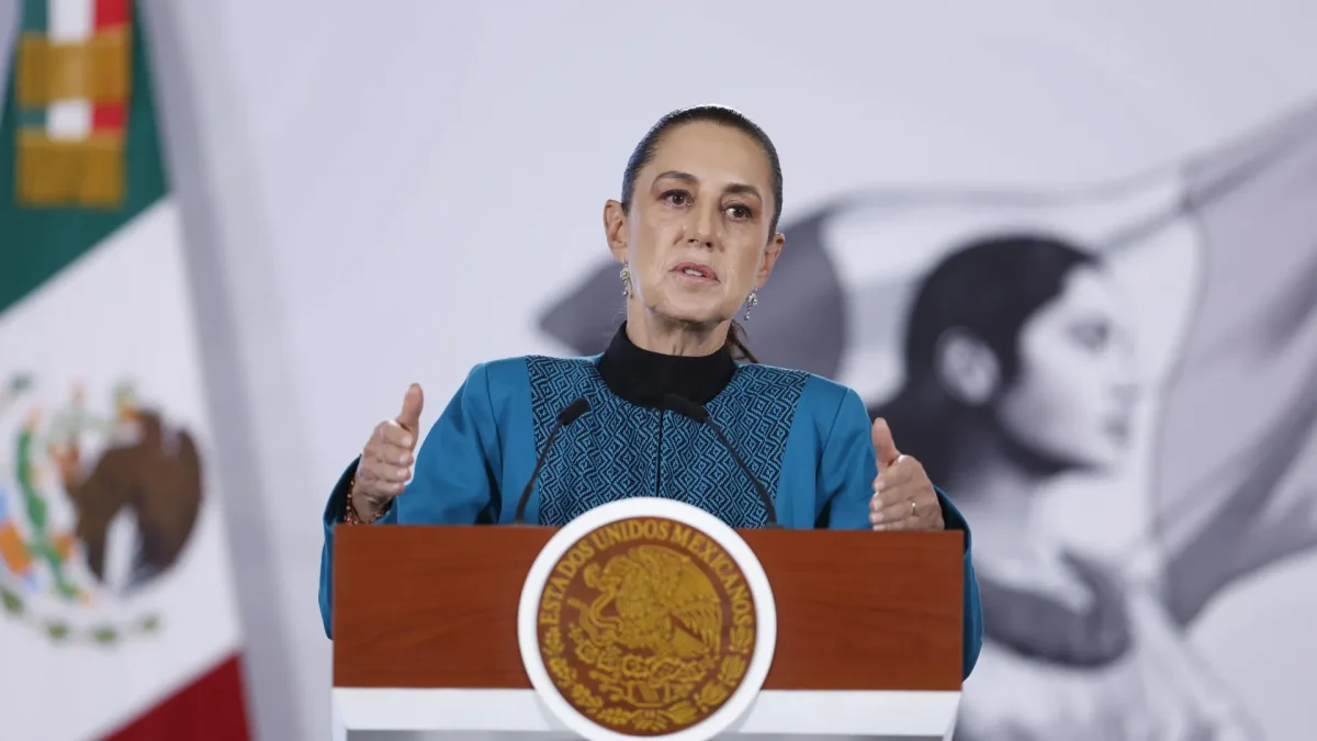 La presidenta de México, Claudia Sheinbaum, habla en una rueda de prensa este martes en el Palacio Nacional de Ciudad de México.