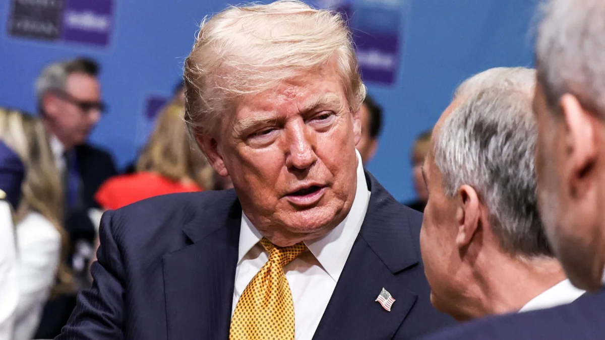 Donald Trump, en un encuentro oficial, anuncia el fin del memorando con Irán y descarta nuevas negociaciones.