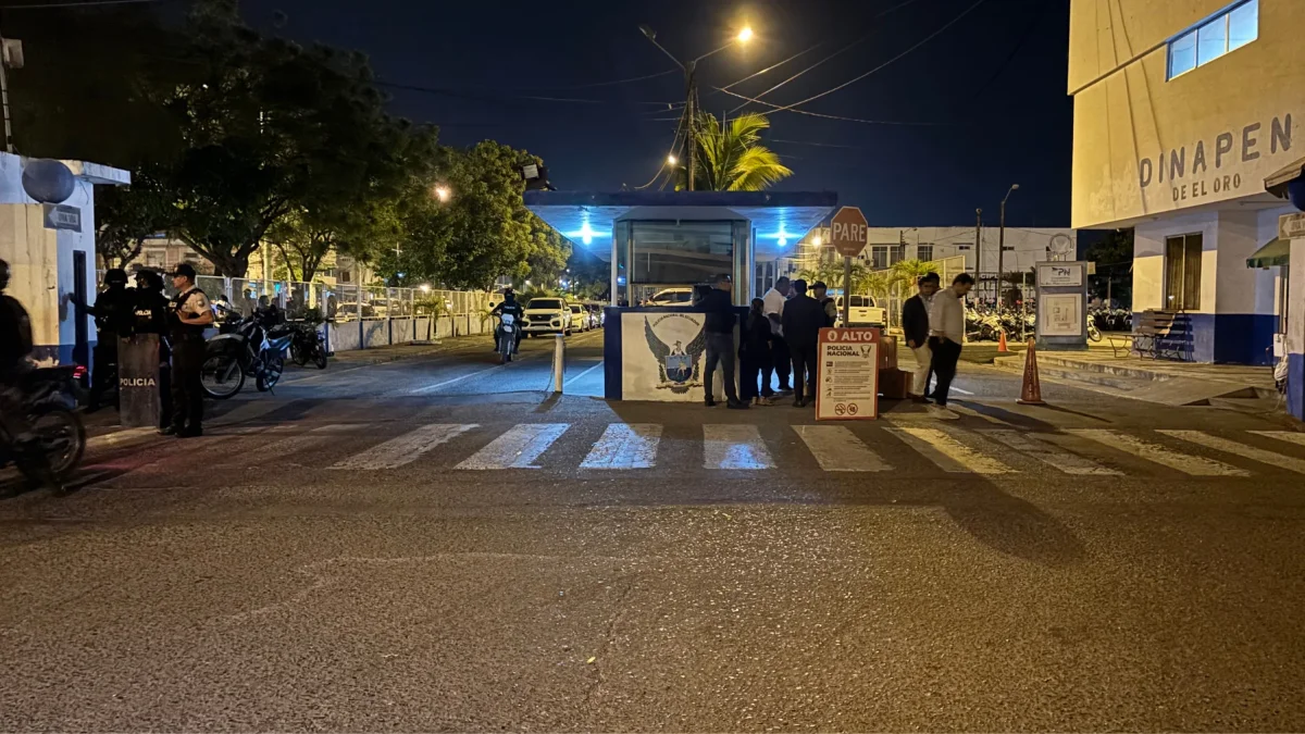 Casi a la medianoche del martes 7 de julio, el alcalde Darío Macas fue trasladado a la cárcel.