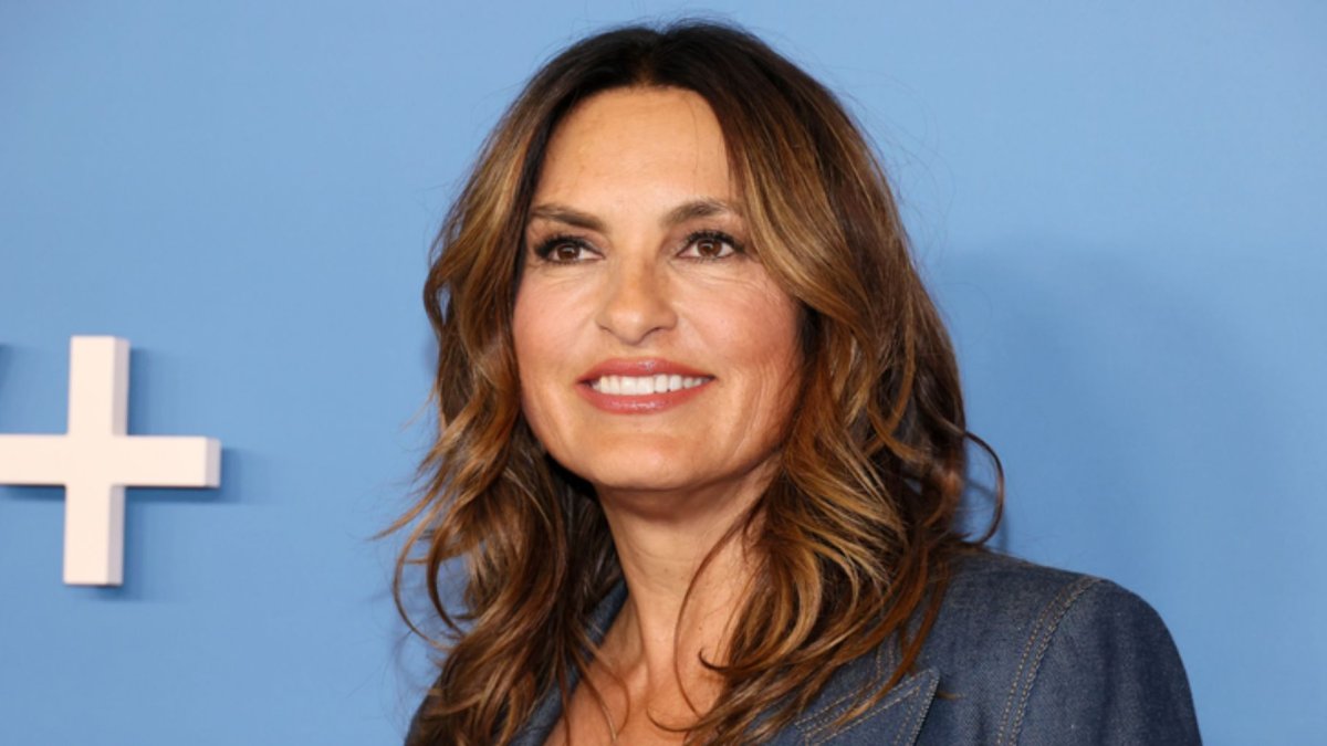 Mariska Hargitay conocida por la serie La Ley y el Orden será la presentadora de los Premios Emmy 2026