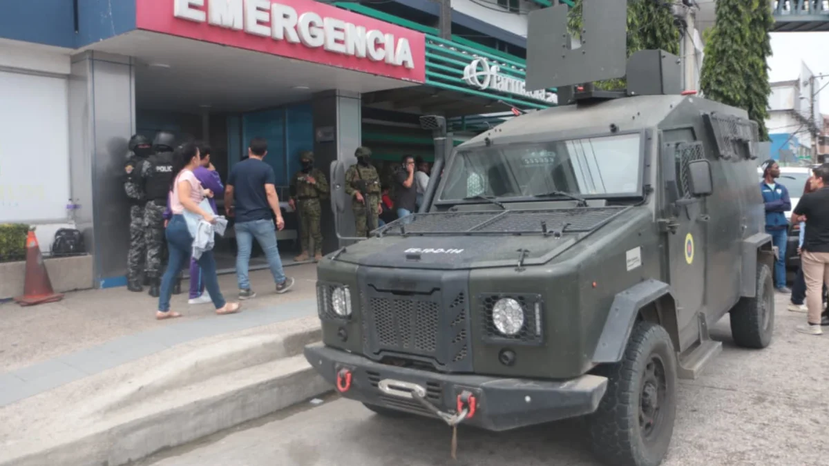 El pronunciamiento de Chávez se produjo luego de que la defensa de Álvarez reportara una descompensación en su estado de salud. Situación que obligó a que sea trasladado a una clínica de Guayaquil.