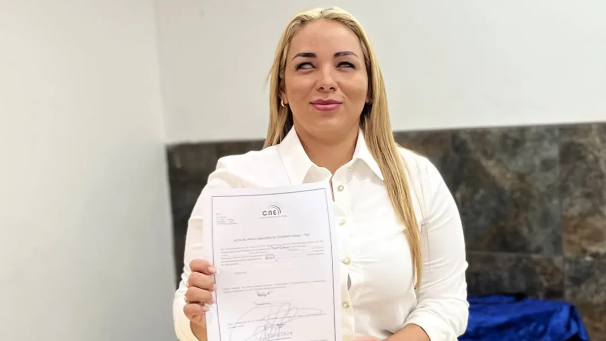 Diana Coloma, concejal de Santo Domingo de los Tsáchilas, anunció su precandidatura a la alcaldía por el Partido Social Cristiano.