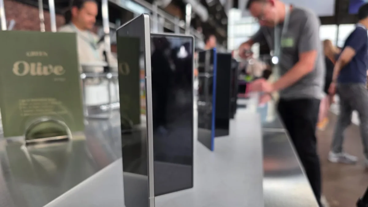 Los Galaxy Z Fold 7 en el Galaxy Unpacked 2025, el evento en el que Samsung presentó su anterior generación de teléfonos plegables.