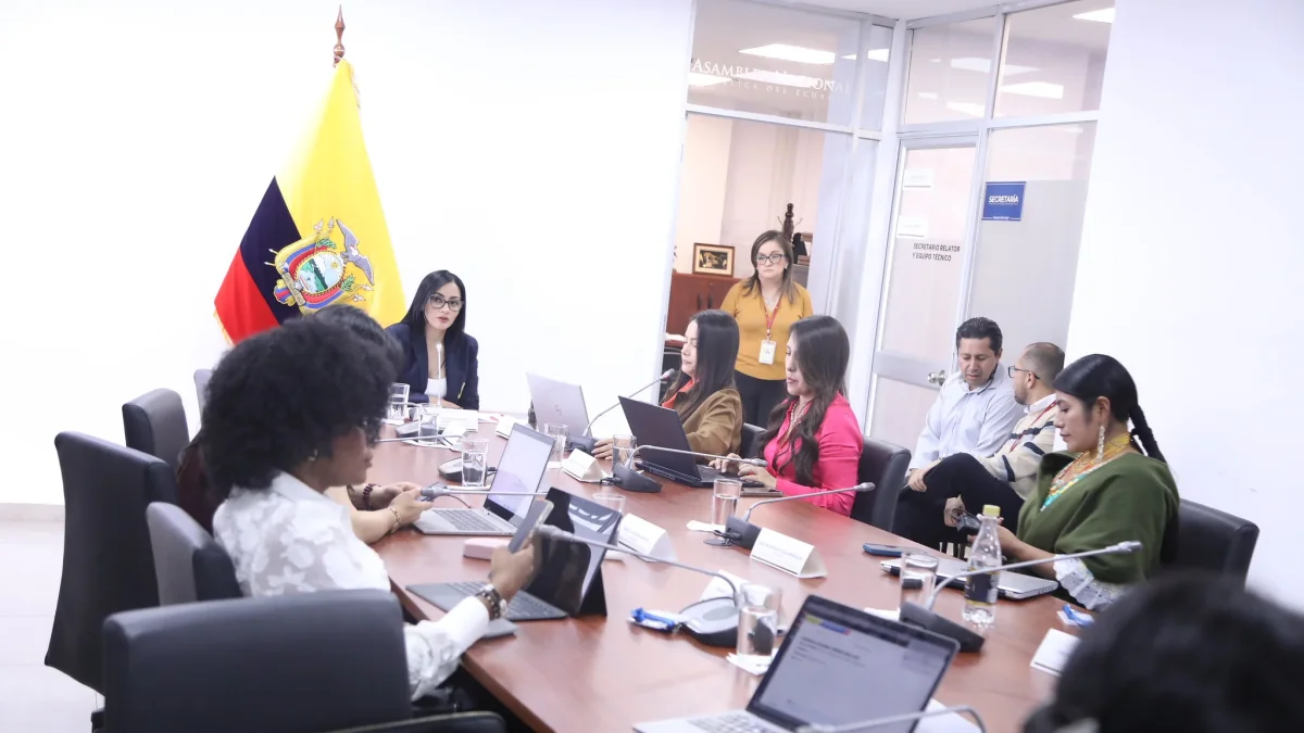 Padres de niños con atrofia muscular espinal expusieron ante la Asamblea las dificultades para acceder a medicamentos.