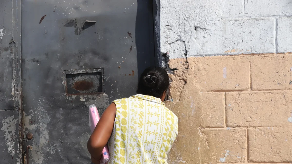 Padres de familia retiraron a sus hijos de la escuela tras las amenazas.