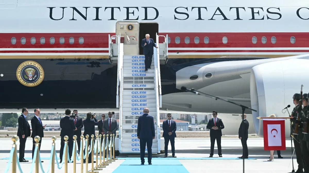 El presidente estadounidense Donald Trump anunció el miércoles que no utilizará el nuevo Air Force One, un Boeing 747 que le obsequió a Catar.