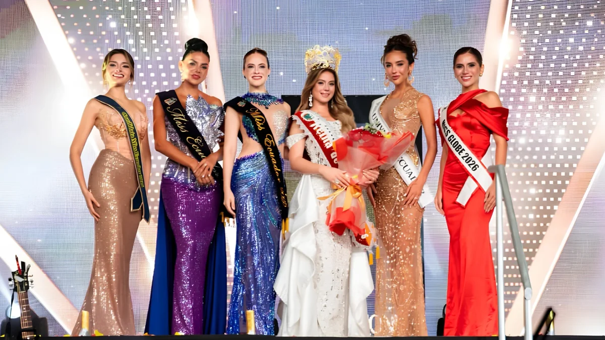 La proclamación de la Reina de Chone estuvo acompañado de la actual Miss Universo Ecuador y la Miss Ecuador.