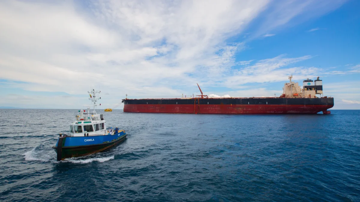 Petroecuador venderá 950.000 barriles de Fuel Oil No. 6 a la compañía Trafigura PTE. LTD.