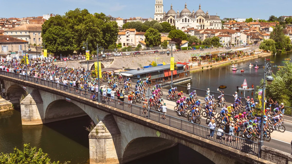 El Tour de Francia 2026 llegó a la etapa 8 este 11 de julio, con llegada en Bergerac.