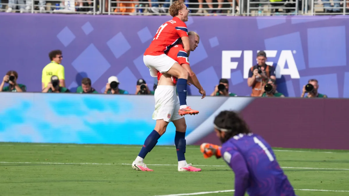 En el Metlife Stadium, que albergará la final del Mundial 2026, Erling Haaland acabó con el sueño de Brasil. Ese césped saldrá a la venta.